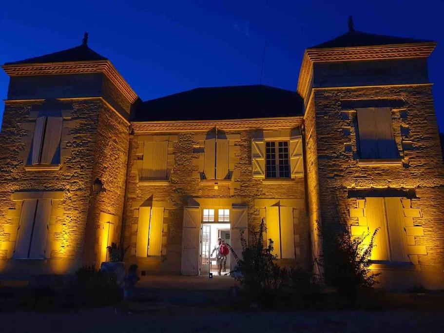 Chateau D'Issandou Golfech Extérieur photo