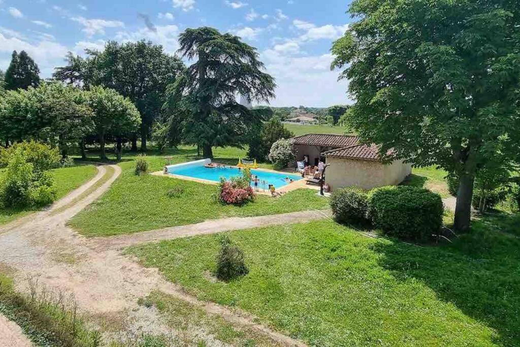 Chateau D'Issandou Golfech Extérieur photo