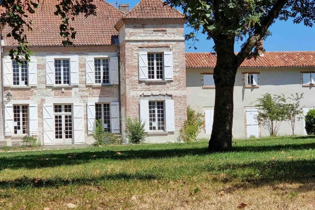 Chateau D'Issandou Golfech Extérieur photo