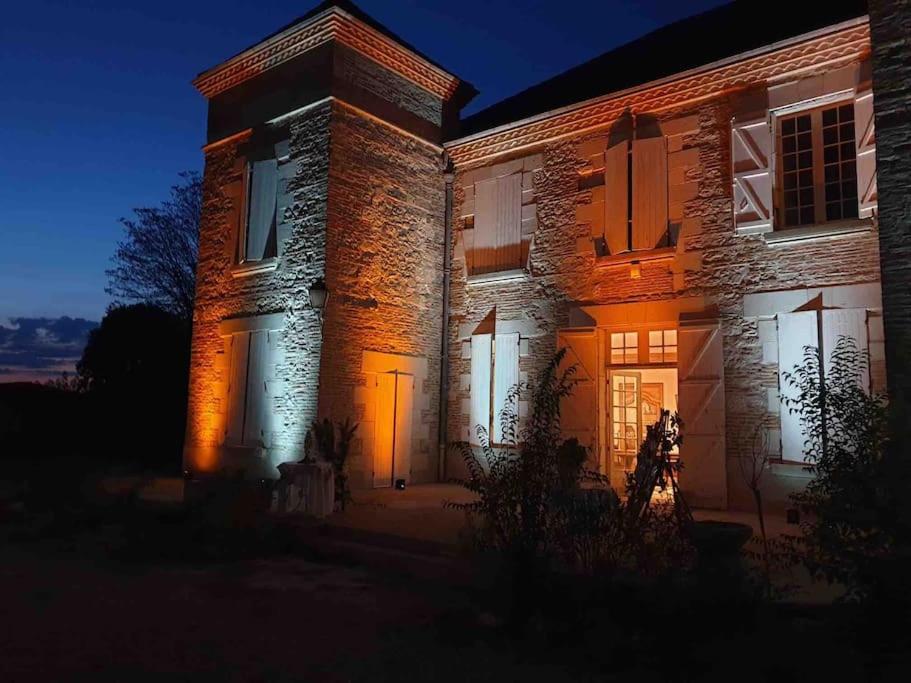 Chateau D'Issandou Golfech Extérieur photo