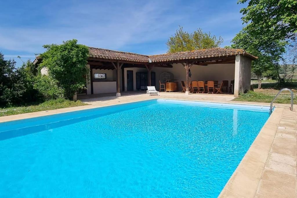 Chateau D'Issandou Golfech Extérieur photo